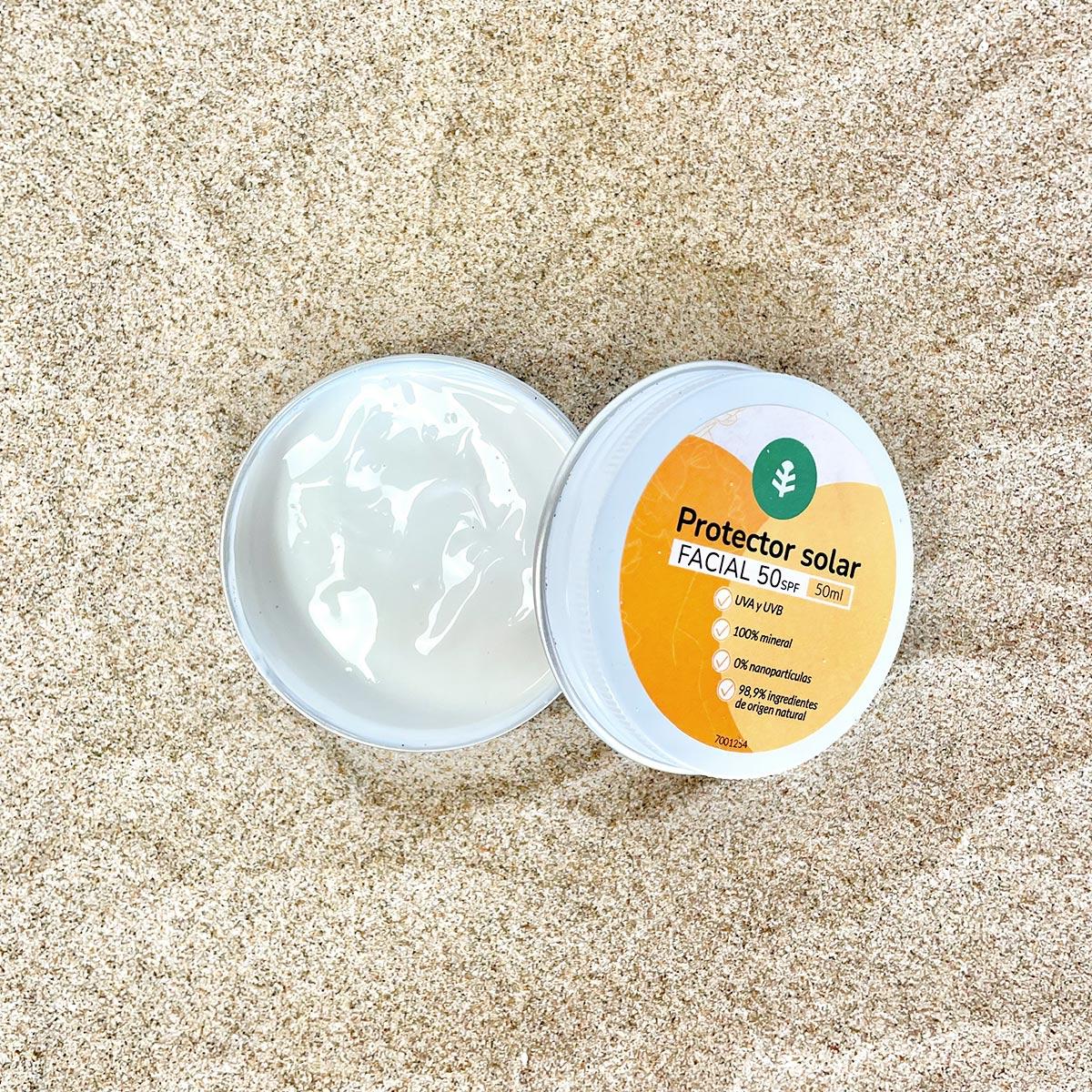 100% mineraliskt solskyddsmedel för ansiktet SPF 50 Planeta Huerto 50 ml