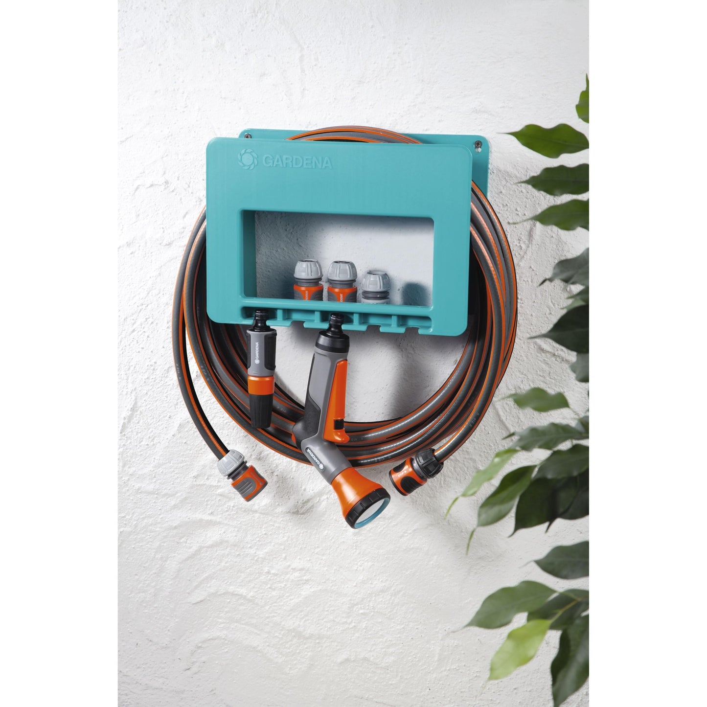 Large Gardena wall-mounted hose holder