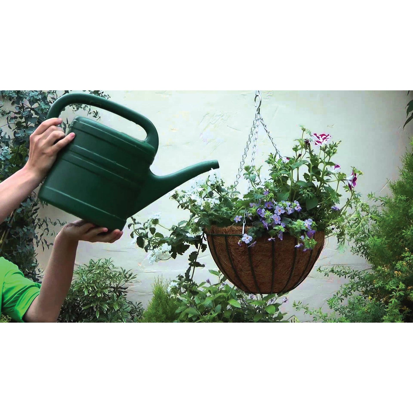 Półokrągły kosz wiszący