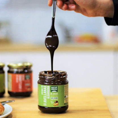 Naturgreen hasselnöts- och johannesbrödkräm, 200 g