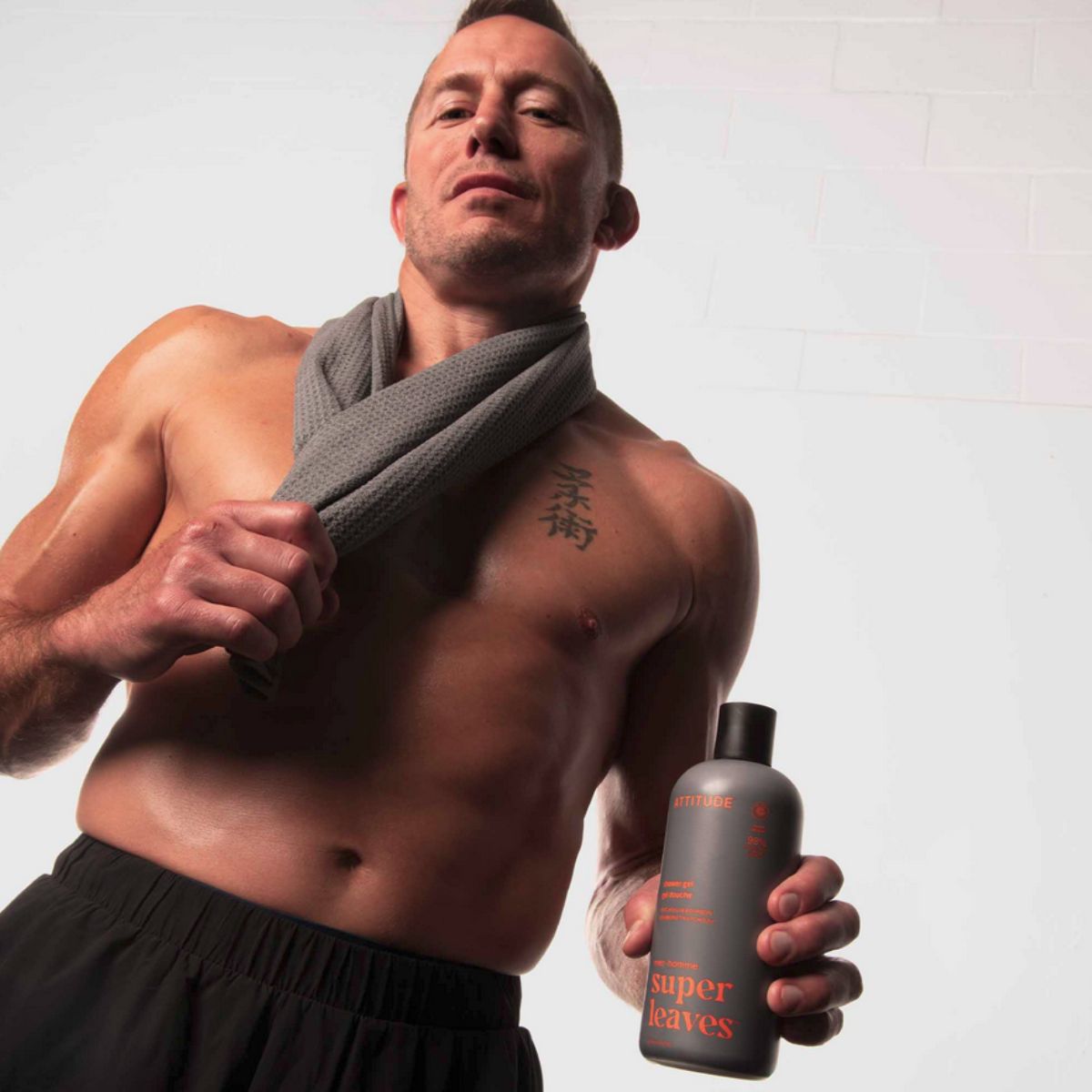 Super leaves men Gel doccia - Patchouli e bourbon, Attitude, 415 ml