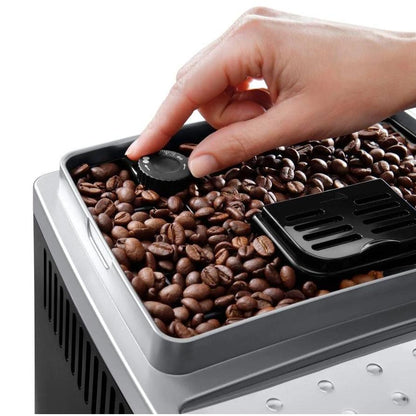 Macchina da caffè superautomatica Delonghi Magnifica S ECAM21.117.B con sistema Cappuccino e macinacaffè incorporato (ricondizionata)