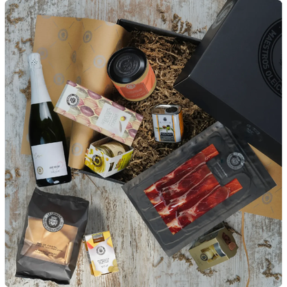 La Chinata Special Brunch XL Gift Basket with 9 Products.